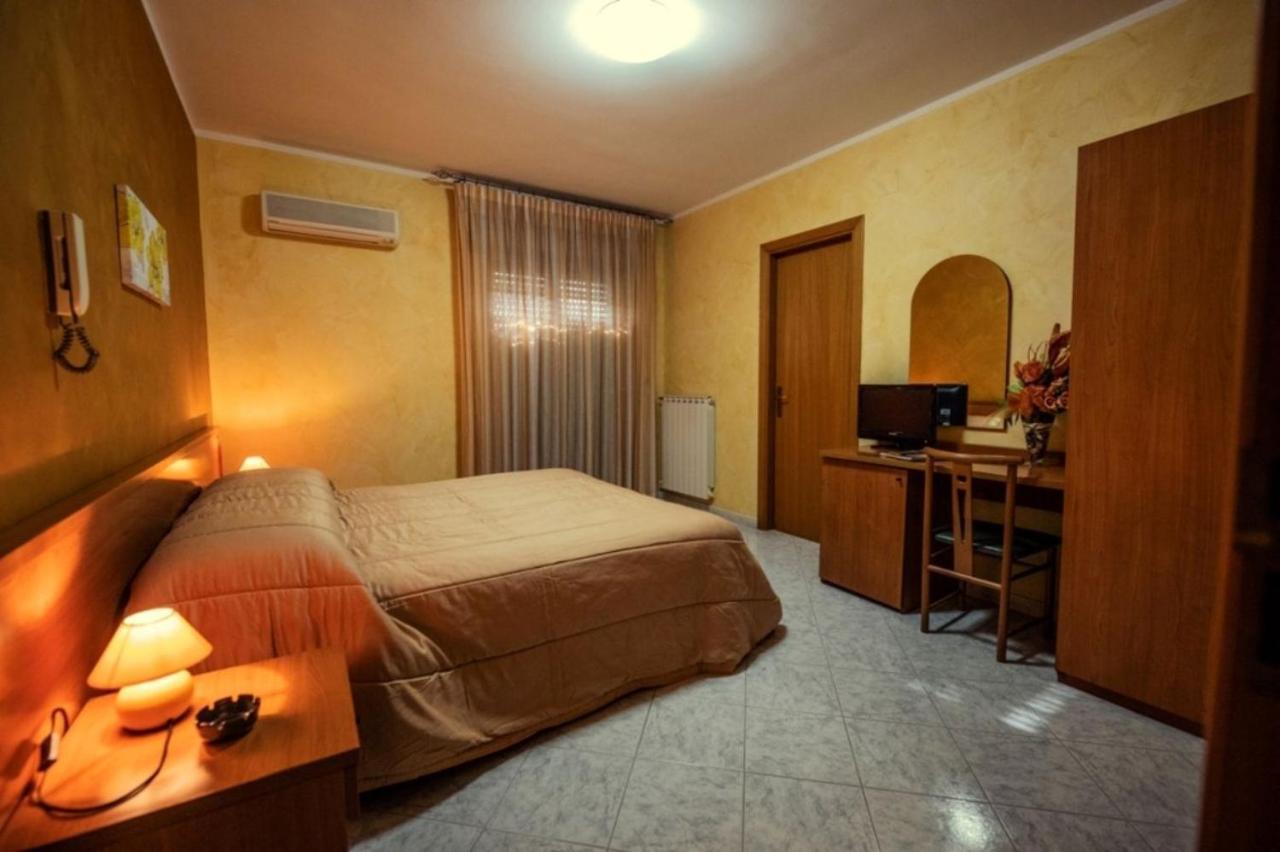 Hotel Venere Villaricca Kültér fotó