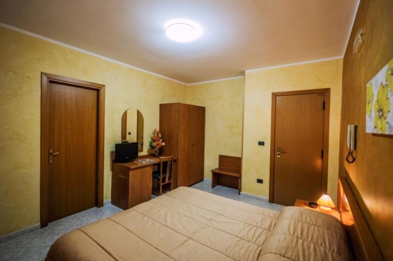 Hotel Venere Villaricca Kültér fotó